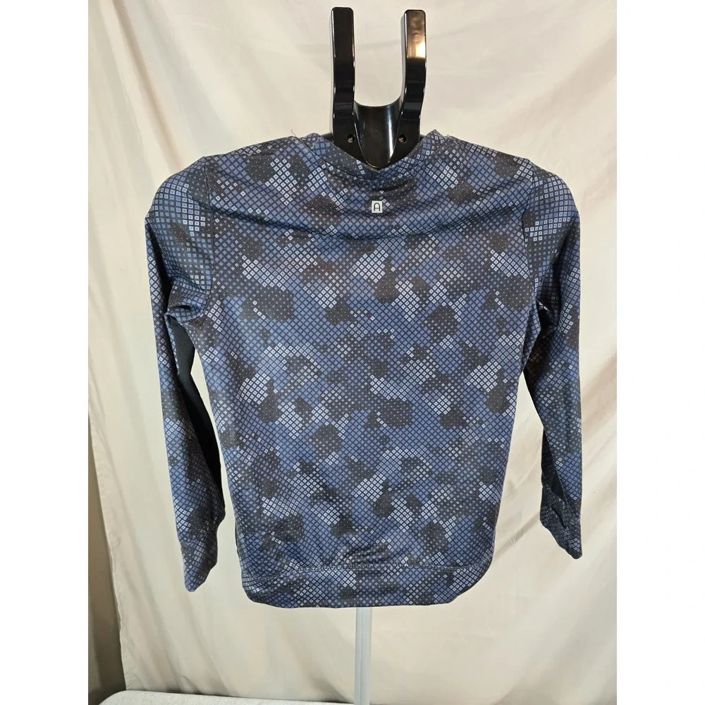 blue and black patterned Rockets of Awesome brand size 10 Youth